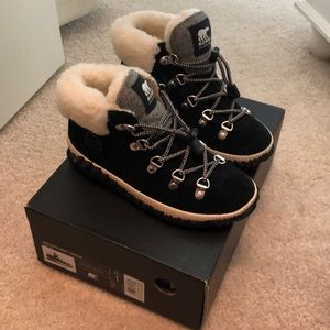 Sorel Youth Out N About Conquest